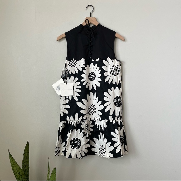 Victoria Beckham for Target Black & White Daisy Drop Waist Scallop Trim Dress - Picture 8 of 8
